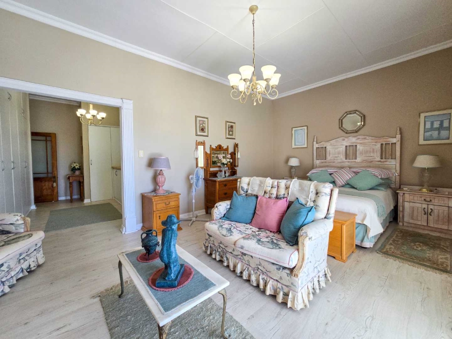 4 Bedroom Property for Sale in Stilbaai Wes Western Cape